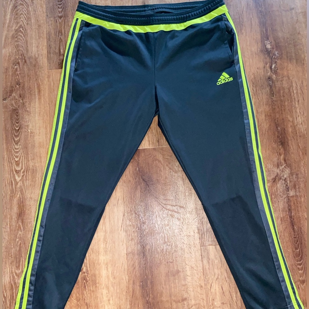 Adidas Mens Gray Jogger sweats